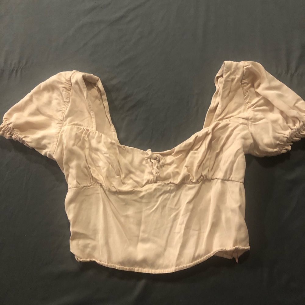 Urban outfitters light pink puffy sleeve blouse